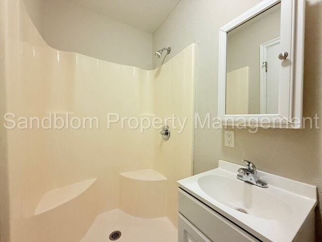 Building Photo - 35 S Joplin Ave