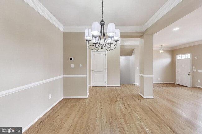 Building Photo - 22514 Airmont Woods Terrace