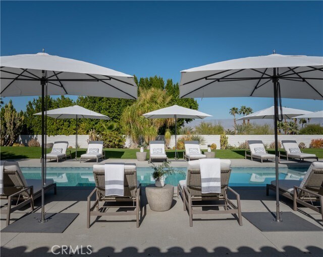 Building Photo - 72840 Cll De La Silla