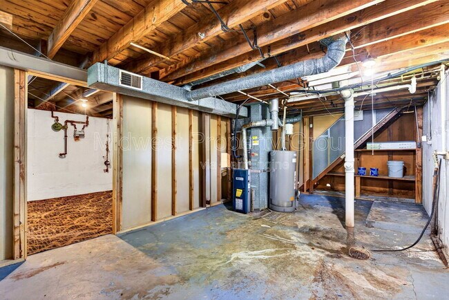 Building Photo - 345 Caithness Rd
