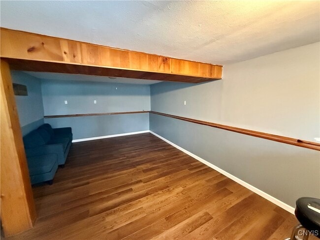 Building Photo - 8497 Chinkapin Cir