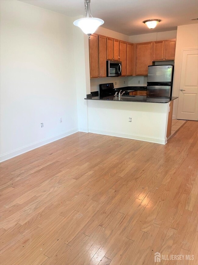 Building Photo - 1118 Giordano Ave