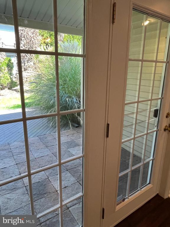 Building Photo - 32 Wyckwood Ct