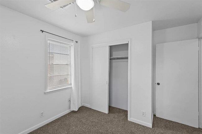 Building Photo - 4209 Lark St