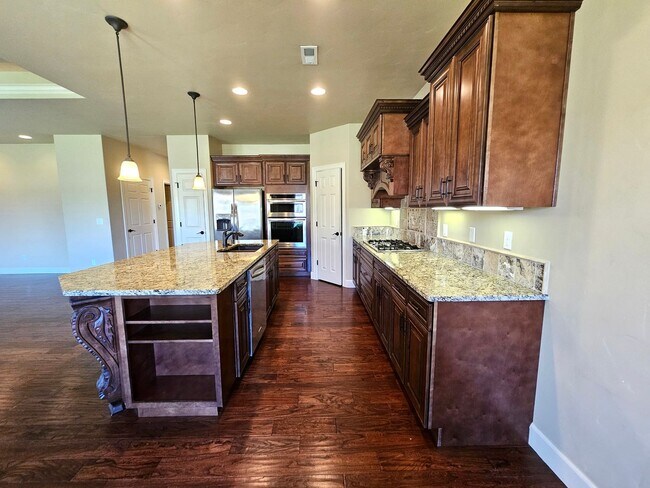 Building Photo - 2817 Tuscanna Dr