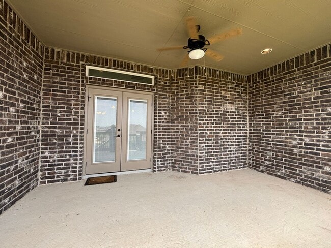 Building Photo - Luxury Living in Arcadia Ridge – Corner Lot, 3 Full Baths & Resort-Style Amenities!