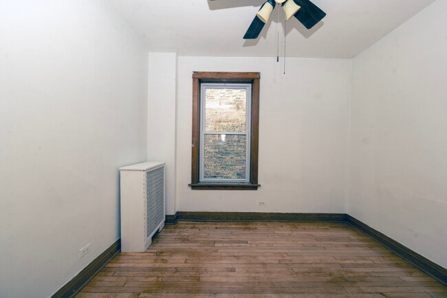 Building Photo - 5104 W Hutchinson St