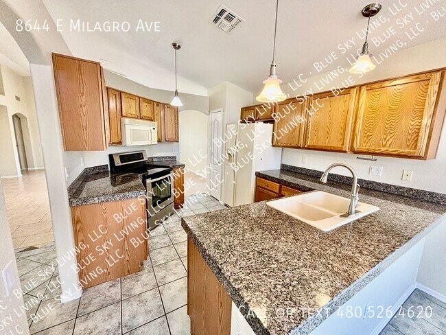 Building Photo - 8644 E Milagro Ave