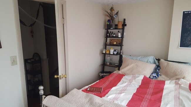 Building Photo - 2476 Adams Ave