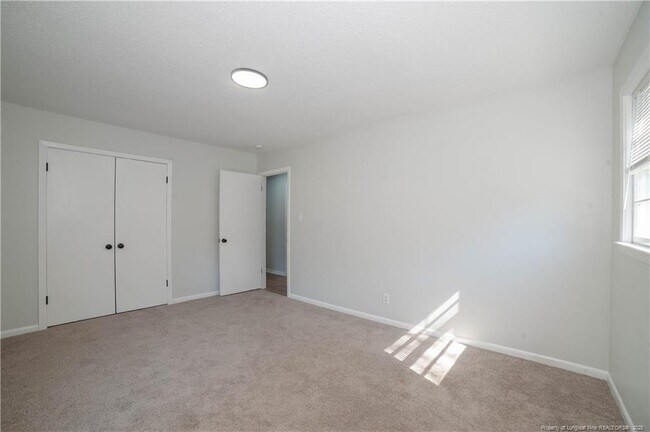 Building Photo - 5512 Lariat Ct