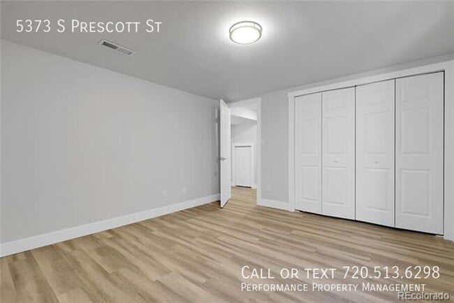 Building Photo - 5373 S Prescott St