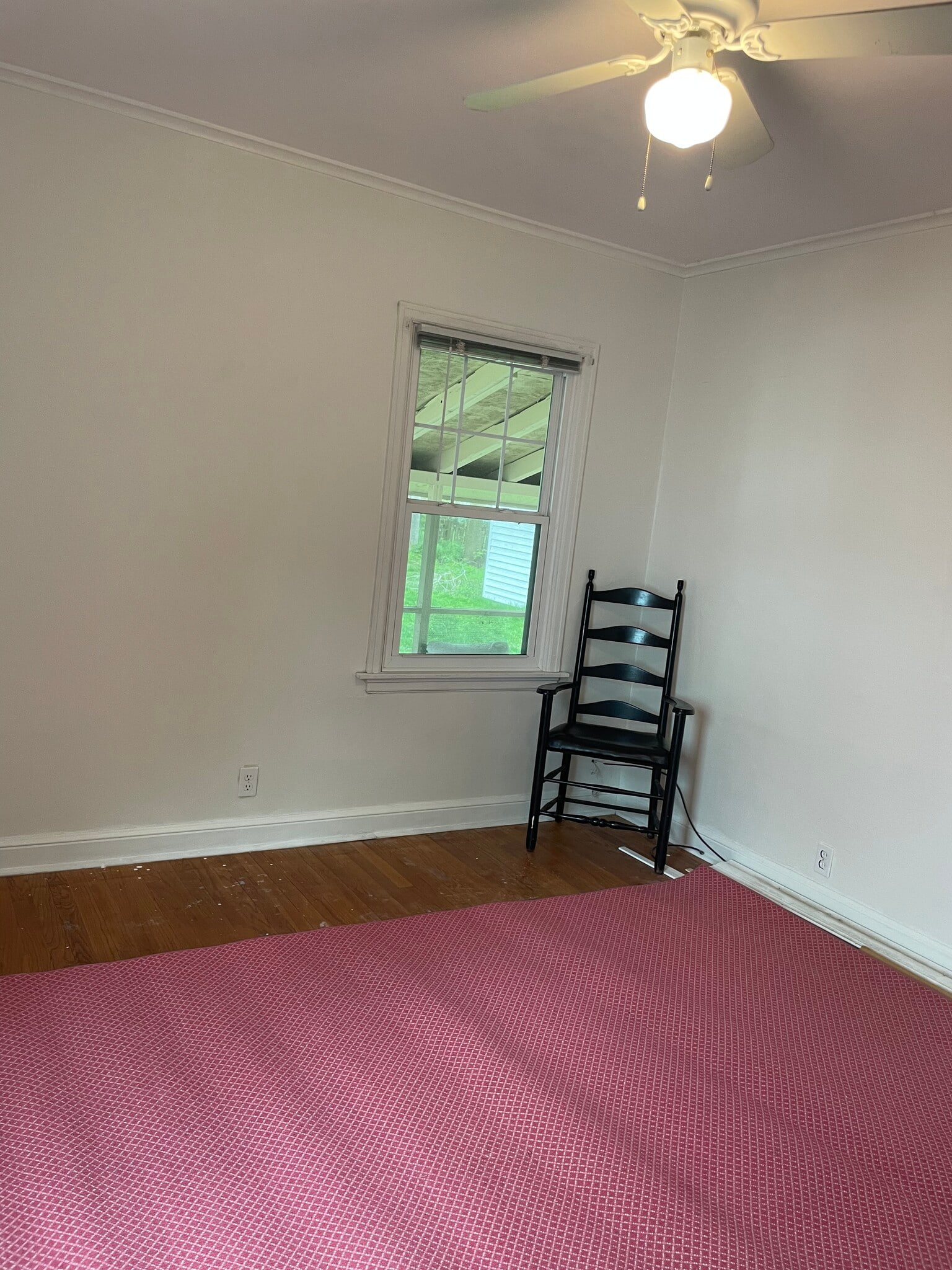 Second bedroom - 710 S Maple St