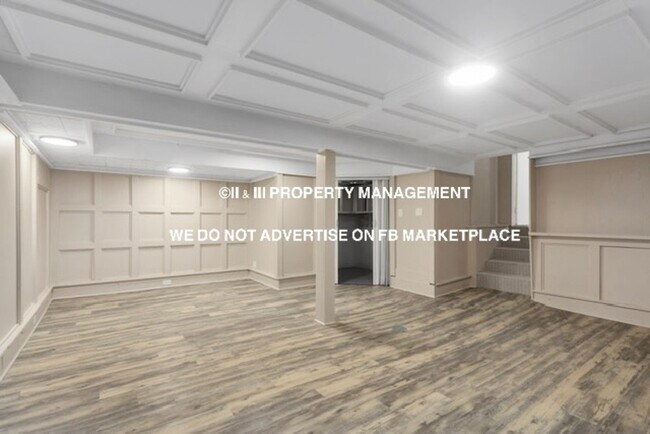 Building Photo - 7801 NE San Rafael Dr