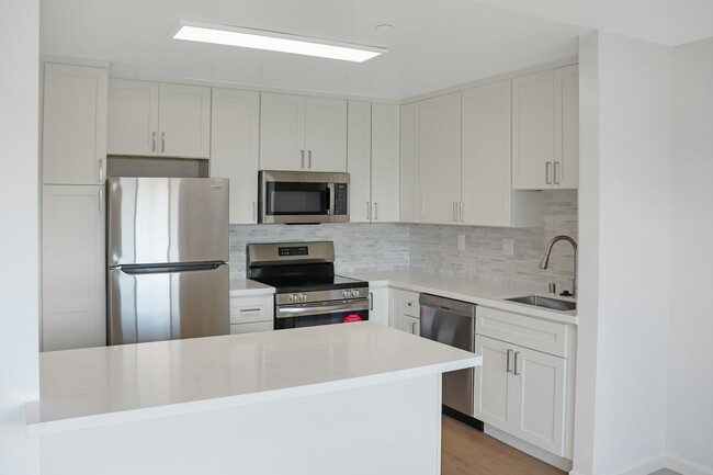 Building Photo - 55 Marinero Cir