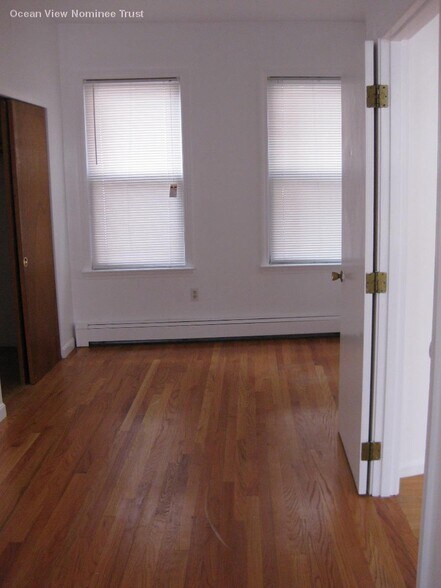 Building Photo - 25 Hanover Ave