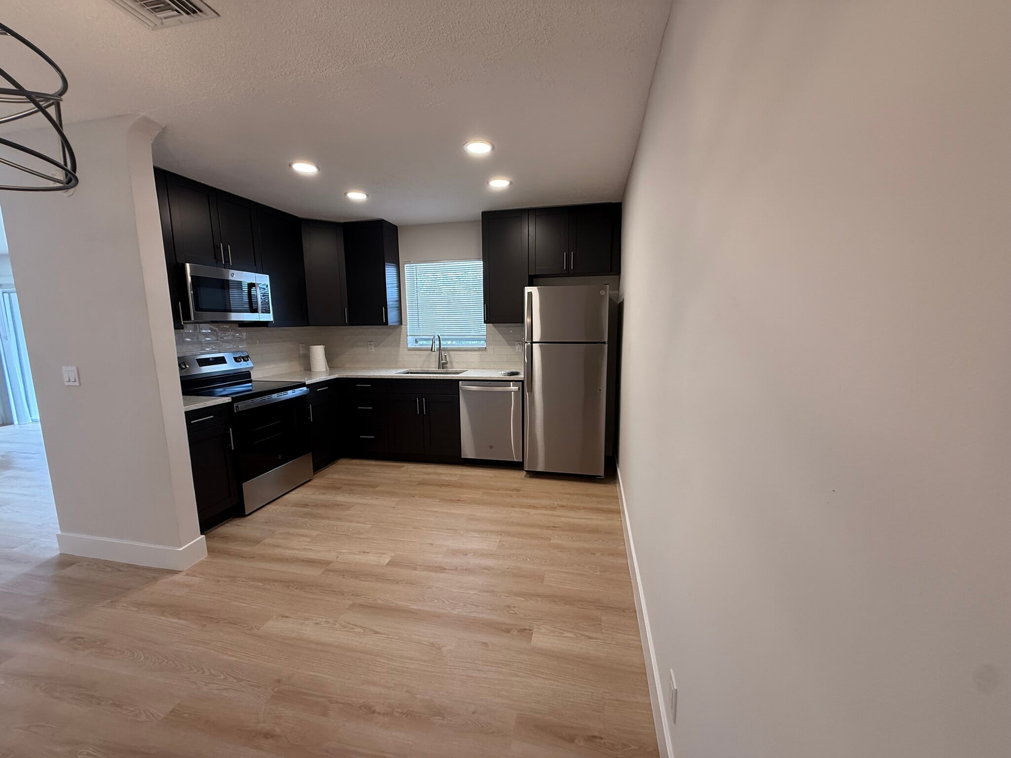 Building Photo - 531 N J St