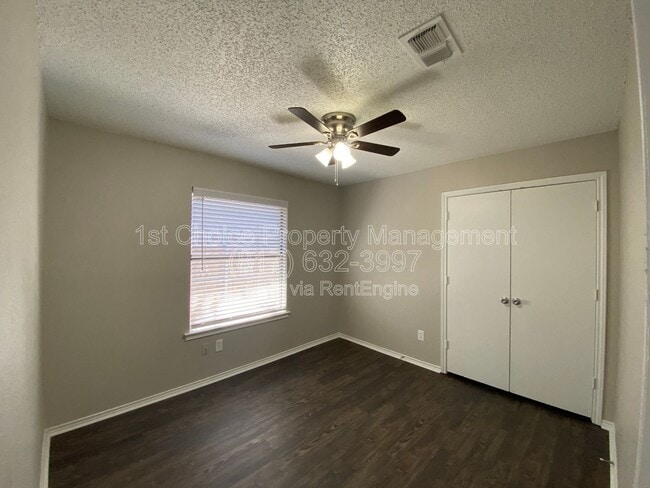 Building Photo - 6706 Crestmont Ct