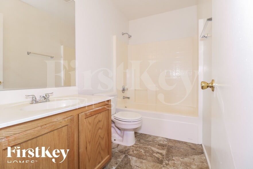 Building Photo - 11919 W Scotts Dr