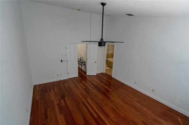 Building Photo - 4639 Overlook Dr NE