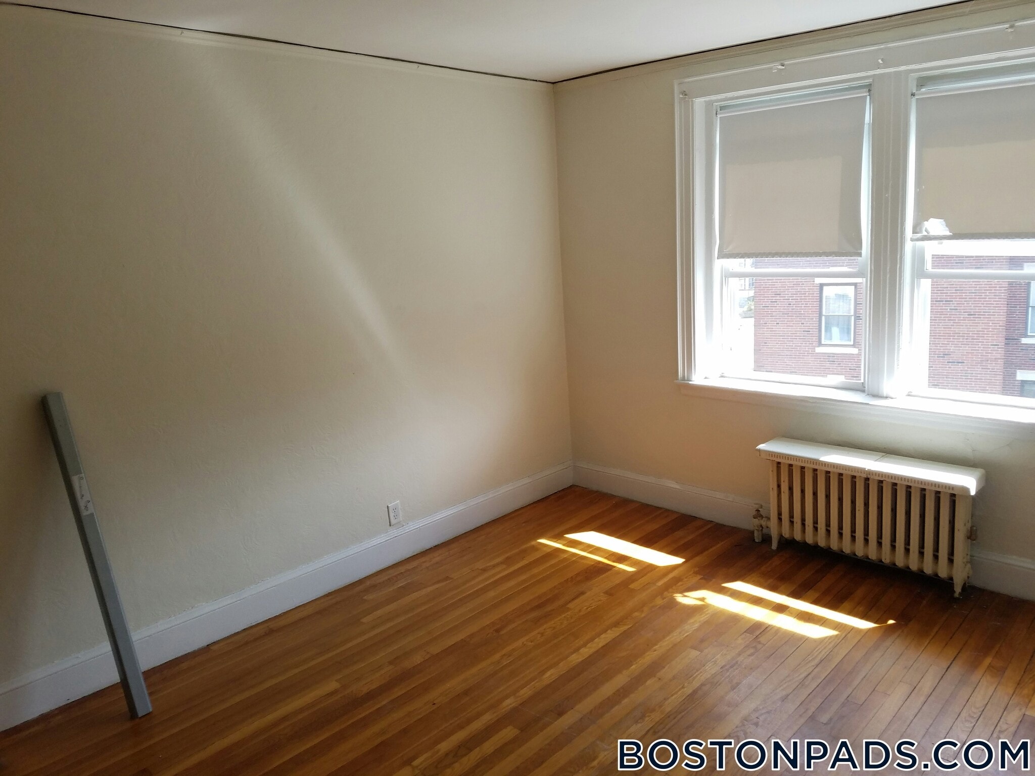 Building Photo - 2045 Commonwealth Ave
