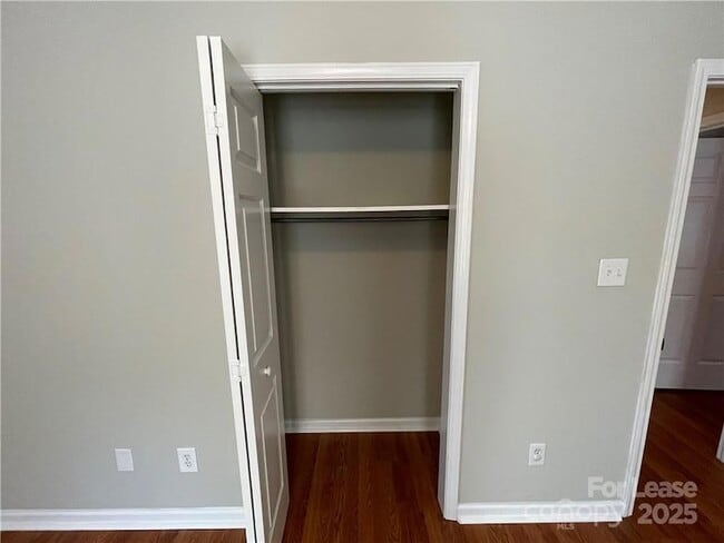 Building Photo - 2474 Oak Valley Ln