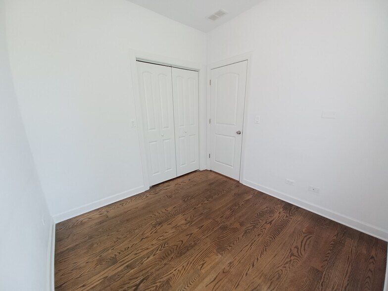 Third bedroom - 2800 W Logan Blvd