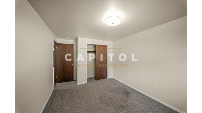 Building Photo - 6417 Congressional Dr SE