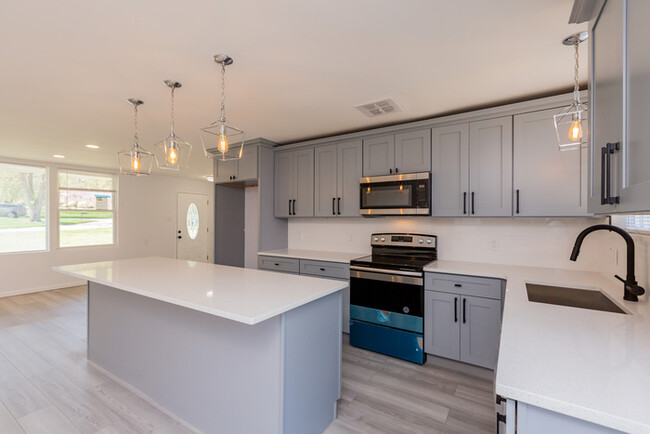 Building Photo - 6 Bon Price Terrace