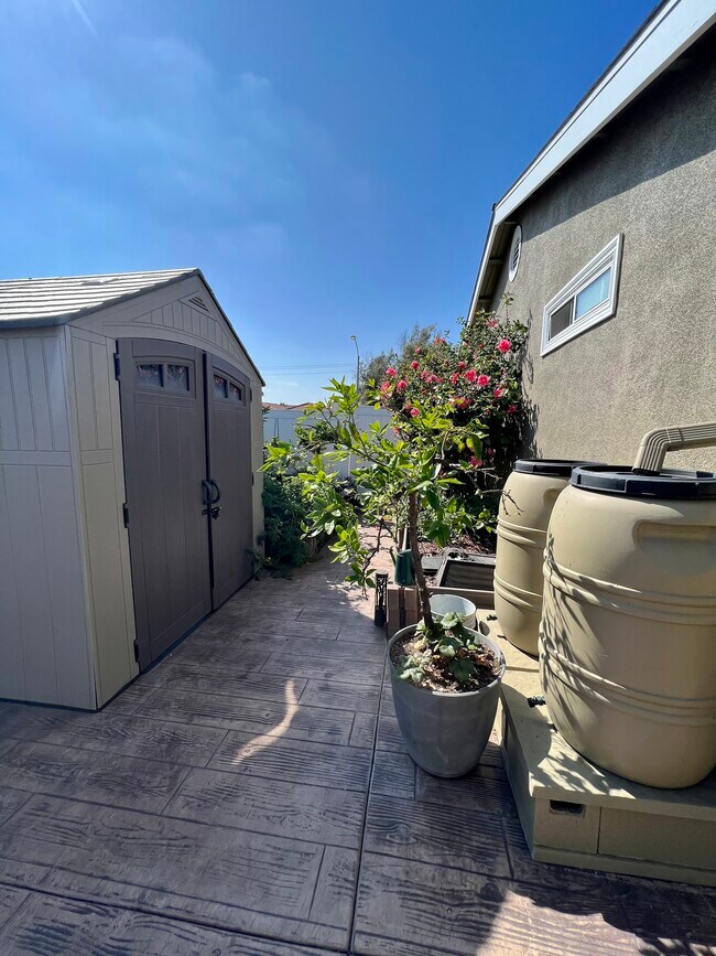 Building Photo - 7617 Prairie Mound Way