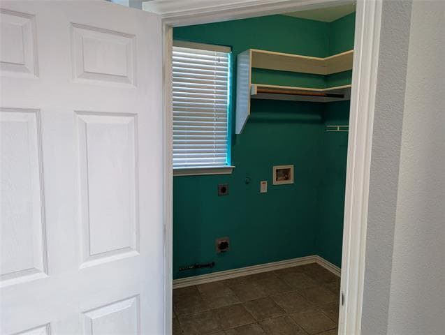 Building Photo - 305 Harvest Bend Dr