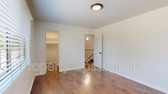 Building Photo - 488 Wiltsey Ave - C