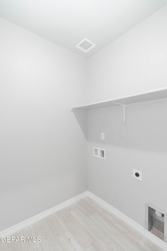 Building Photo - 13821 Madero Dr