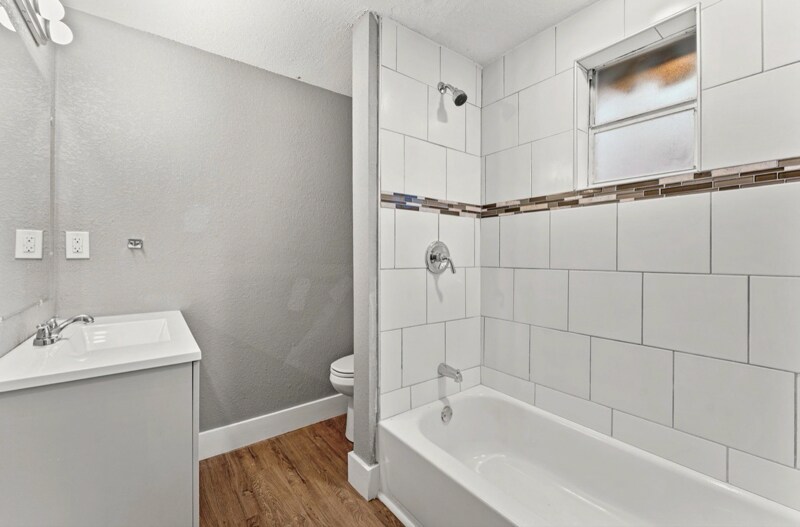 Building Photo - 2150 Morehouse Rd