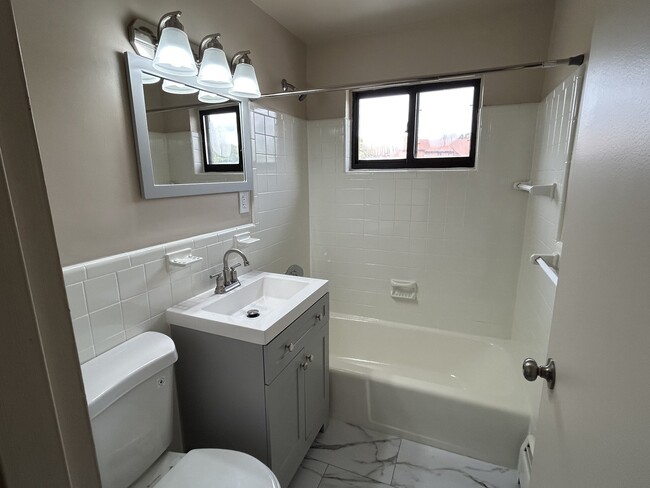 Building Photo - 56 Charlesbank Way