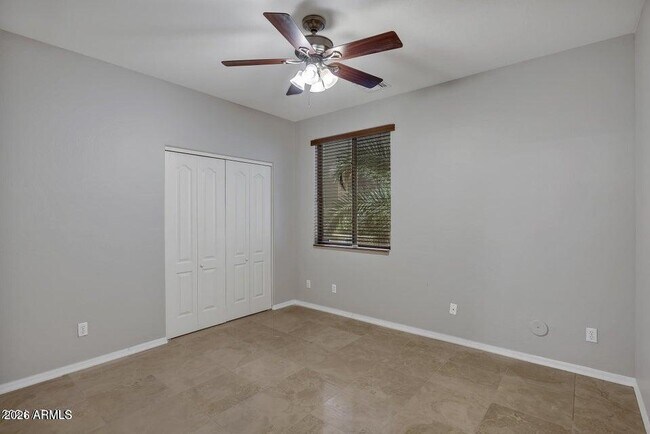 Building Photo - 2717 E Teakwood Pl