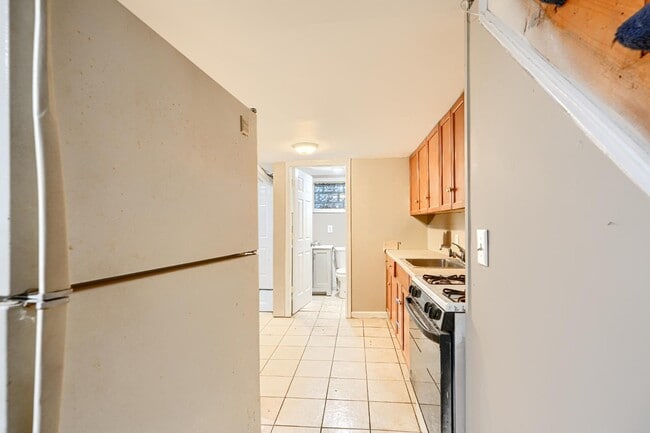 Building Photo - 1113 Ashburton St