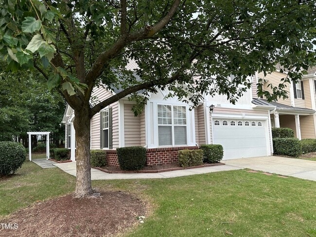 Building Photo - 501 Founders Walk Dr
