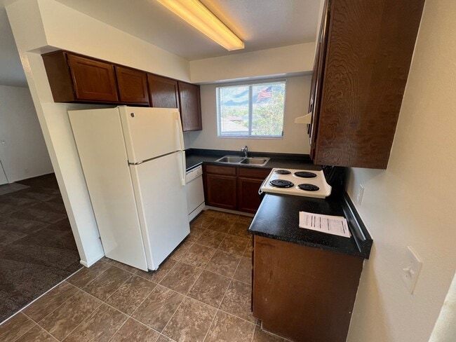 Building Photo - 4689 S Brookwillow Cv