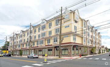 Building Photo - 510 Hamilton