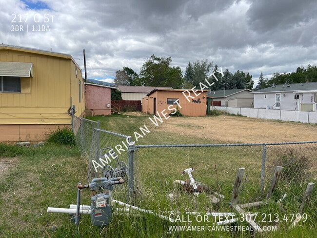 Building Photo - 217 C St