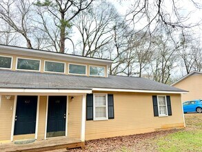 Building Photo - NOW LEASING FOR AUGUST 2026!
