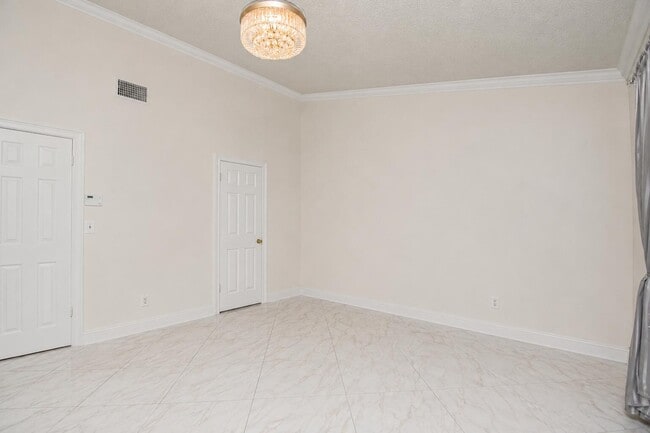 Building Photo - 9708 Erica Ct