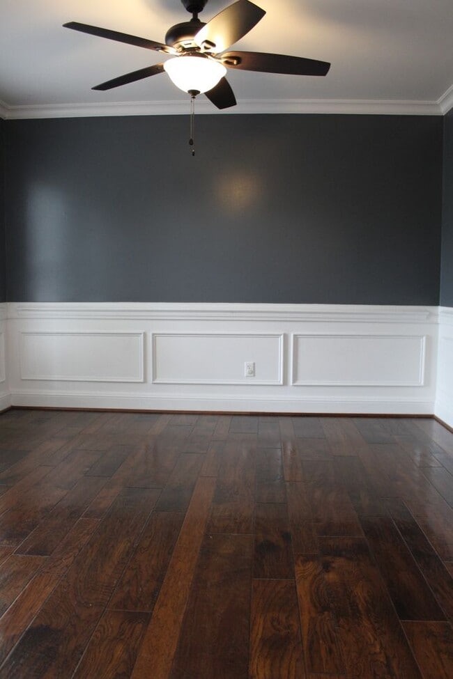 Building Photo - 149 S Marion Dr