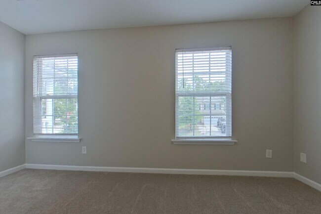 Building Photo - 443 Laurel Mist Ln