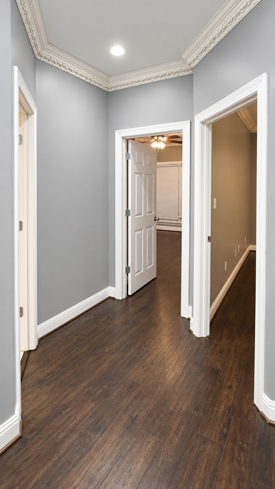 Building Photo - 405 Scarlet Cove