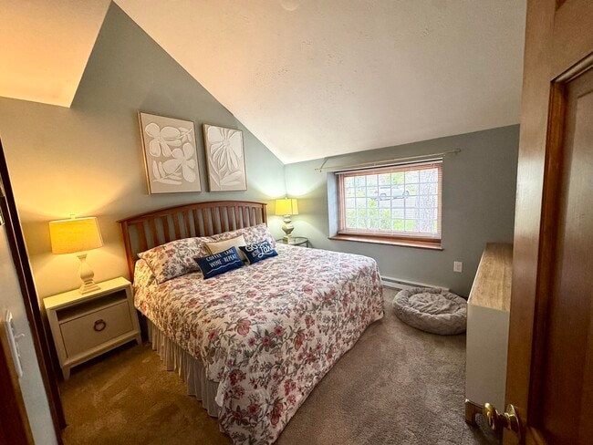 Building Photo - 20 Golf View