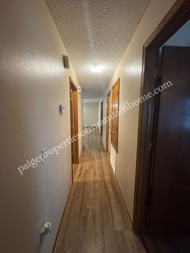 Building Photo - Post Oak Home