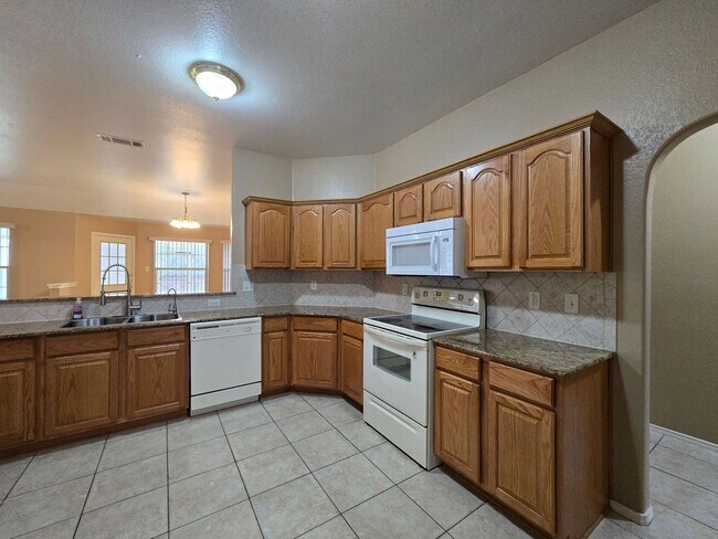 Building Photo - 5812 Durango Dr