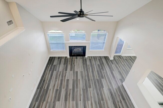 Building Photo - 4615 Russett Ln