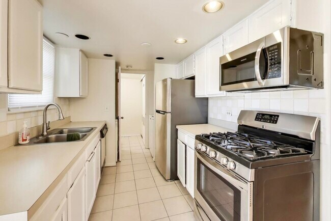 Building Photo - 1018 Pheasant Run Ln